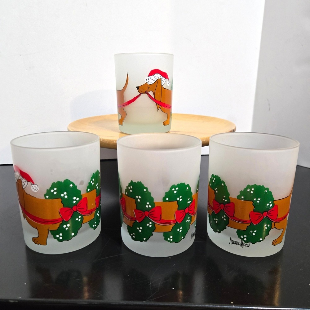 Set 4 Neiman Marcus Dachshund Christmas Rocks Glass Tumblers Frosted Holiday Dog
